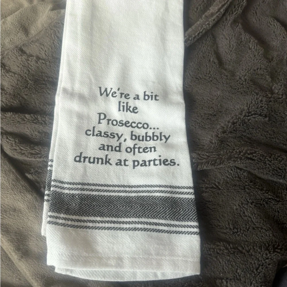 Wine Bottle Design Hand Towels - Multicolor